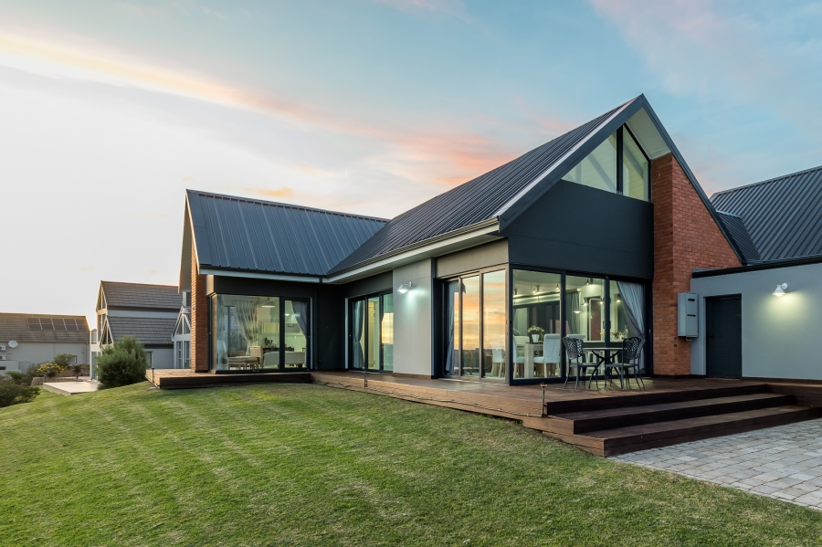 3 Bedroom Property for Sale in Nautilus Bay Western Cape